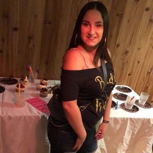 Meet your Posher, Angeleka